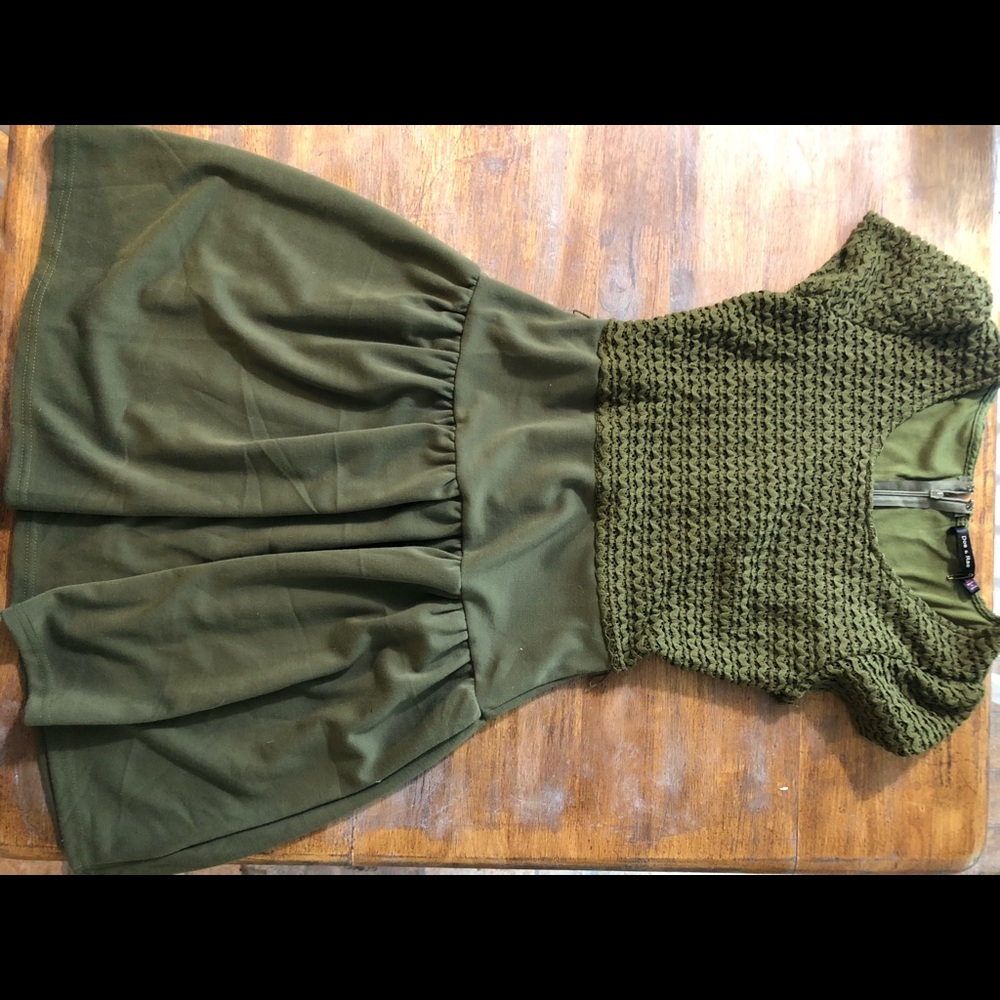 Green Women’s Dress Medium Tiered Skirt